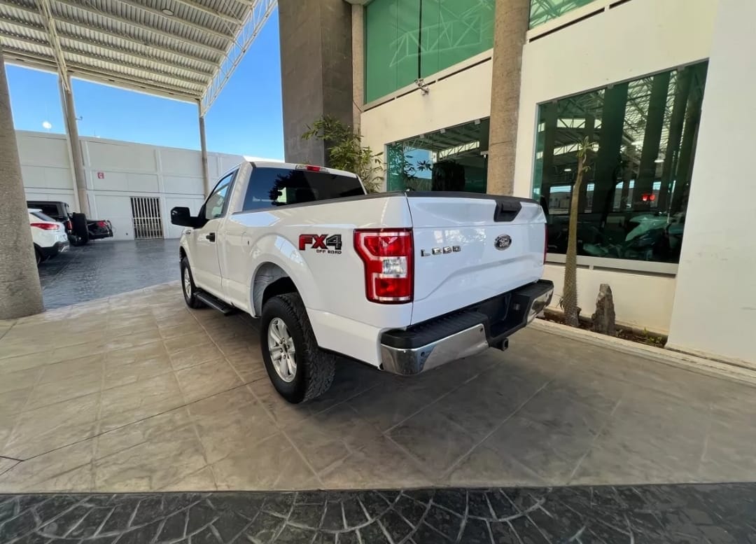 FORD LOBO XLT - Image 6