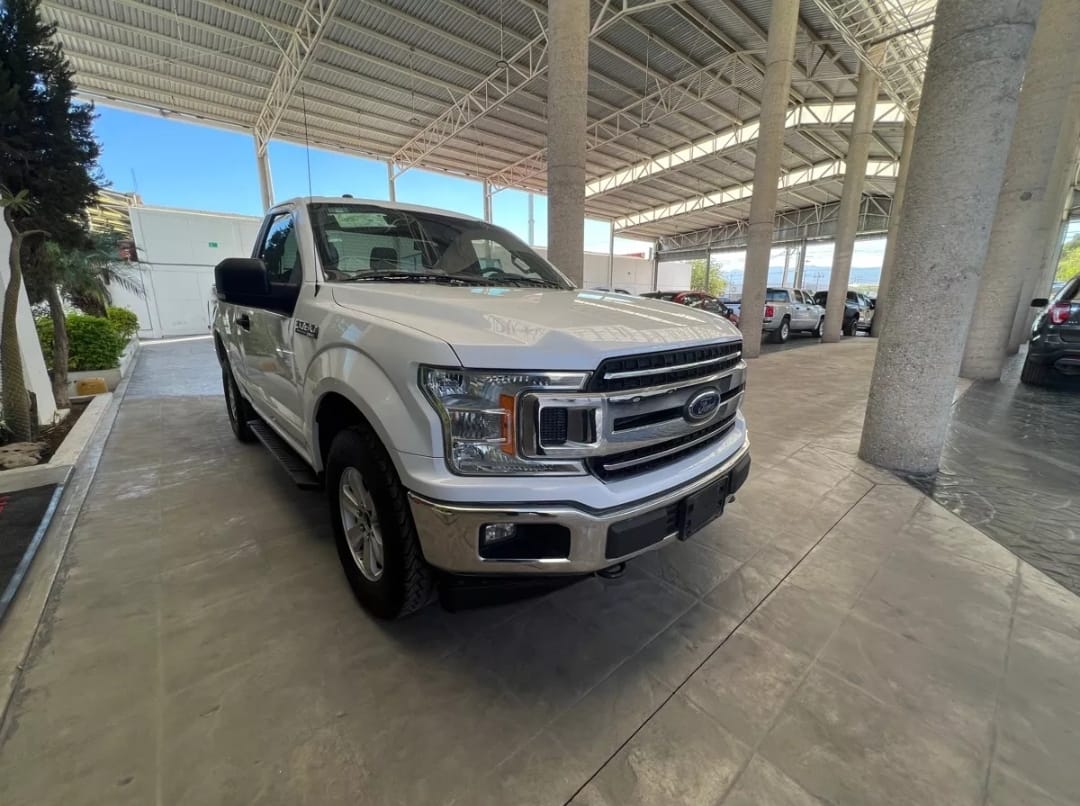 FORD LOBO XLT - Image 4
