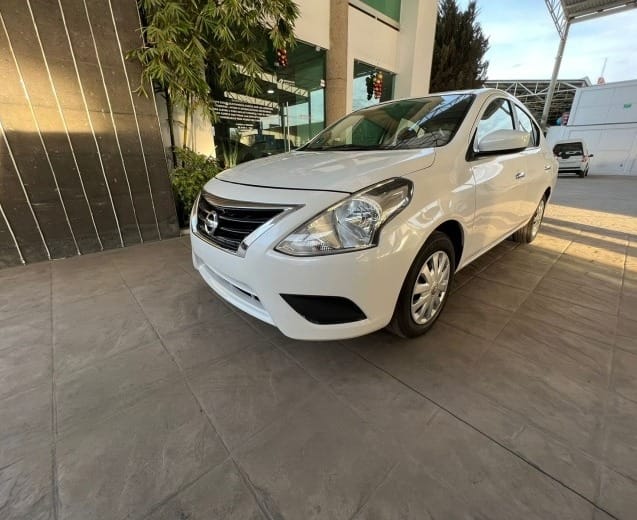 NISSAN VERSA 2019 - Image 2