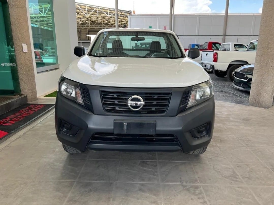 NISSAN NP300 2018