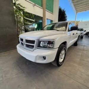 DAKOTA SLT CREW CAB
