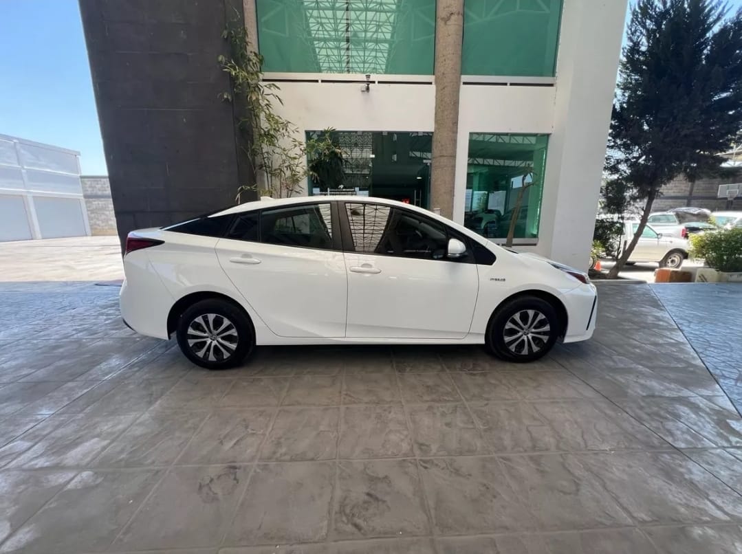 TOYOTA PRIUS 2019 - Image 6