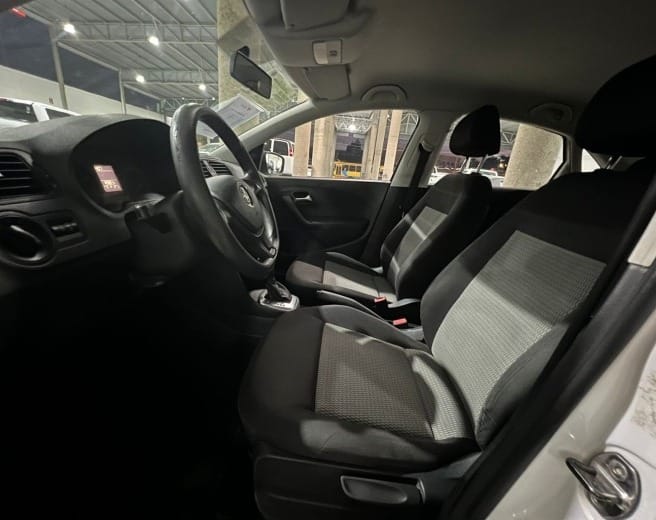 VOLKSWAGEN VENTO 2015 - Image 7