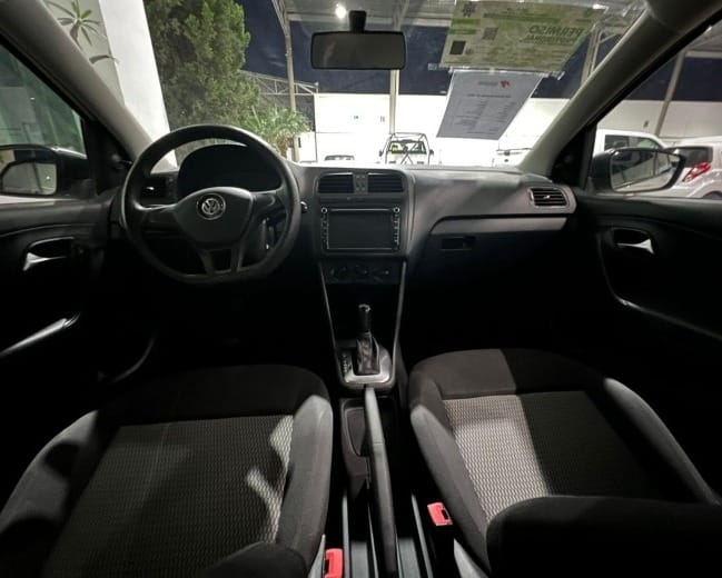 VOLKSWAGEN VENTO 2015 - Image 8
