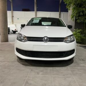 VOLKSWAGEN VENTO 2015